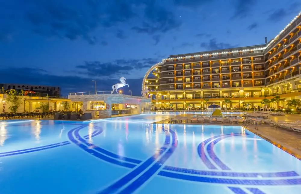 هتل سنزا د این ریزورت آلانیا